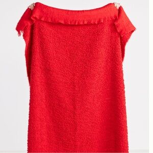 Red cloudy Bouclé throw blanket